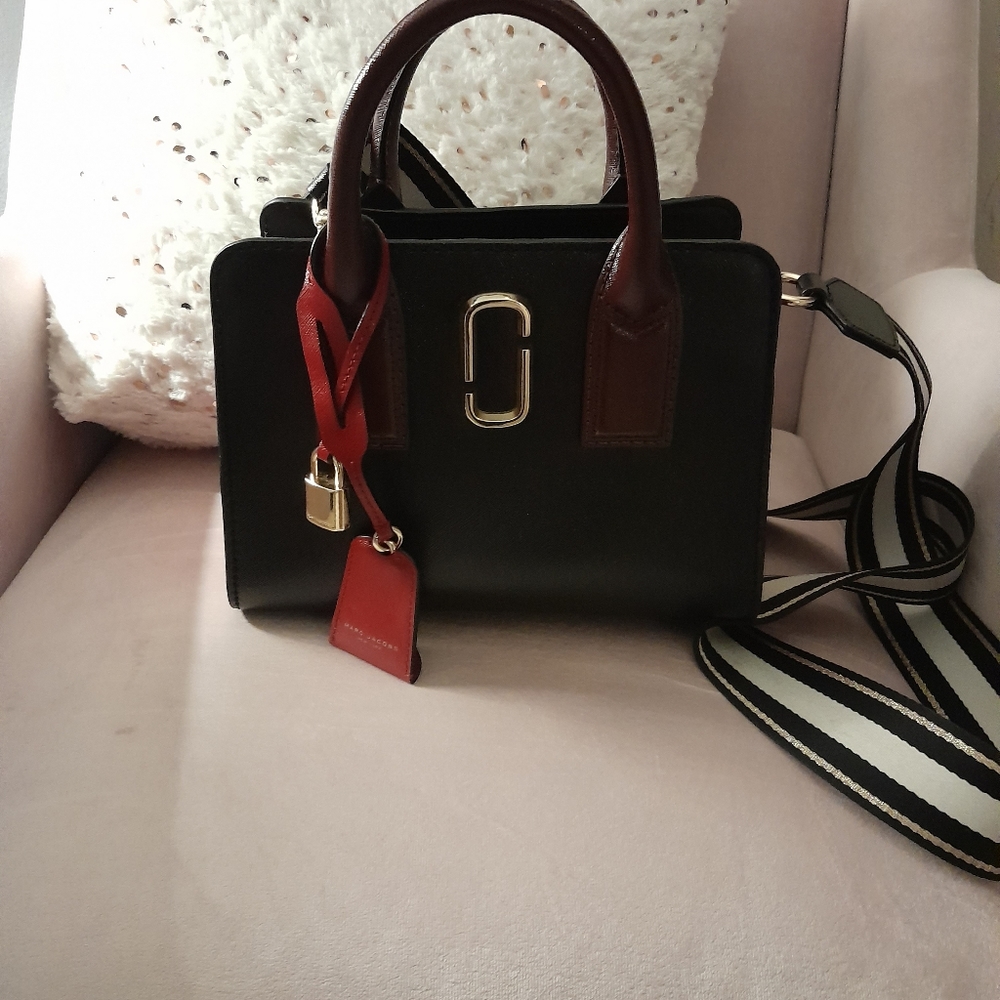 MARC JACOBS LITTLE BIG SHOT